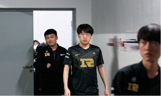 新加入的两 新加入的两