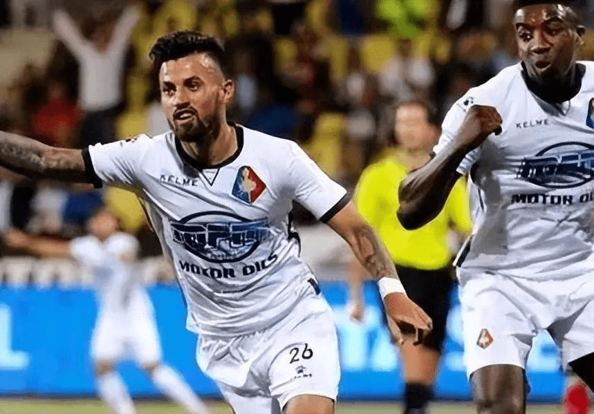 全能型后场 全能型后场