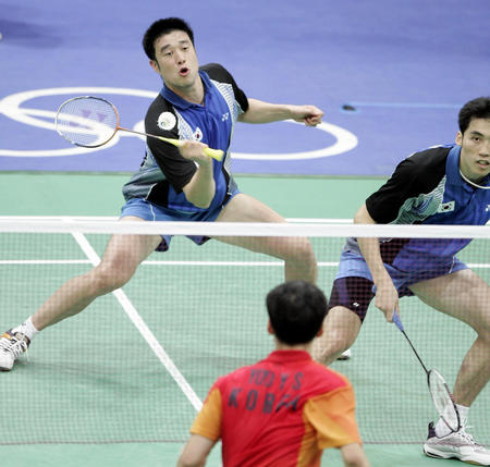 她通过这次 她通过这次