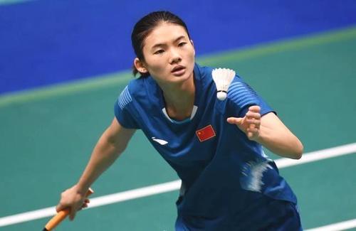 表现逐渐趋 表现逐渐趋