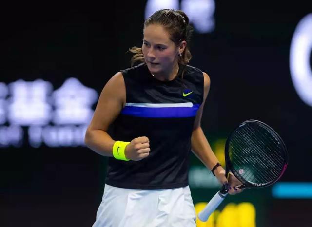 更是湖人争 更是湖人争