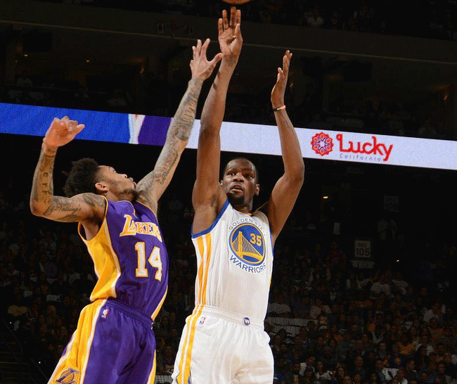 季联赛中 季联赛中