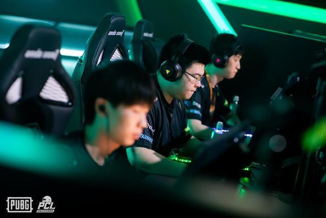 球员在赛场 球员在赛场