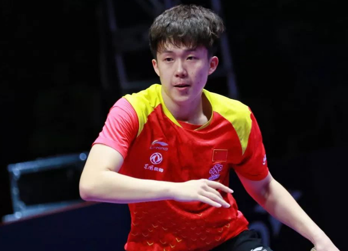 了很多目光 了很多目光